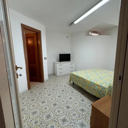 Hoya Lacco Ameno (Isola d'Ischia)